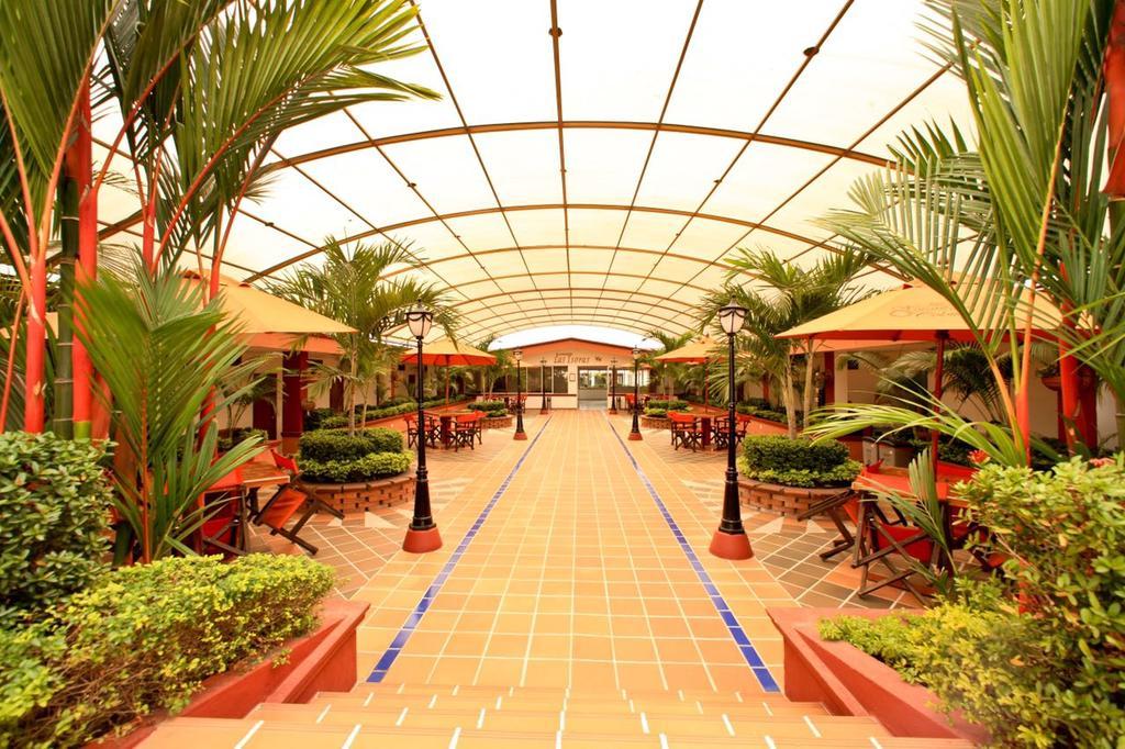 Hotel Hacaritama Colonial Villavicencio Esterno foto
